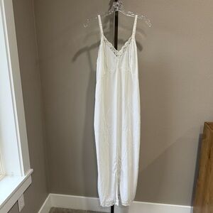 Vintage Sears 60’s-70’s Charmode long slip dress size 40